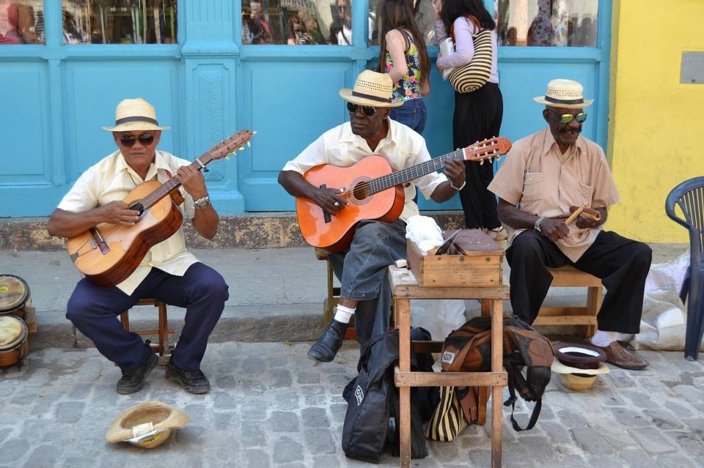 Rencontres et culture : ce que l’autotour révèle de la vraie Cuba