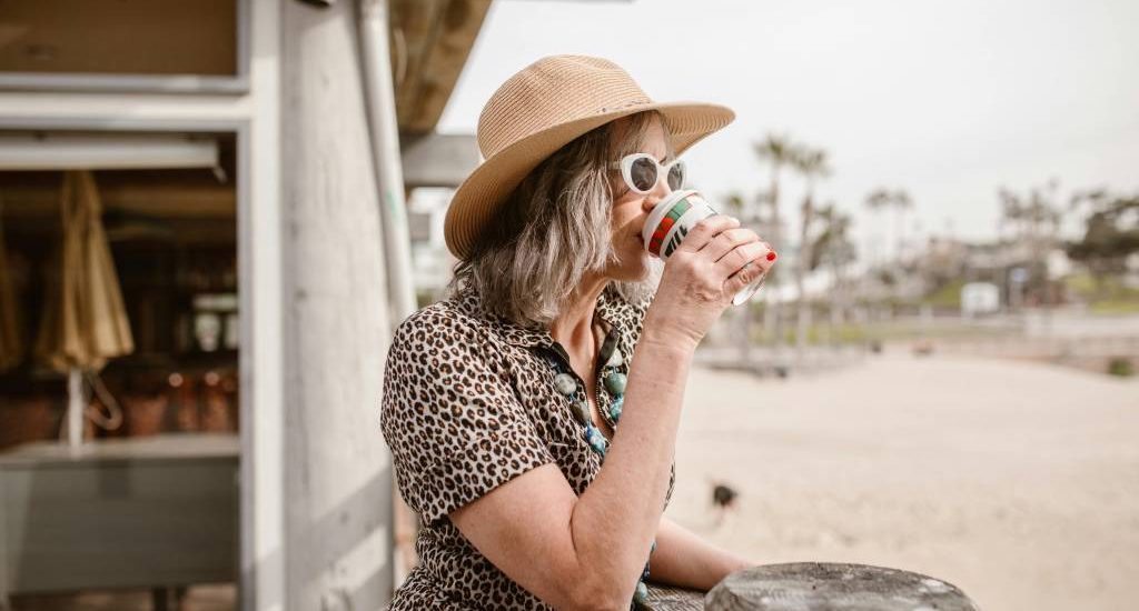 Envie d’évasion après 50 ans ? Partez en vacances célibataires en toute liberté