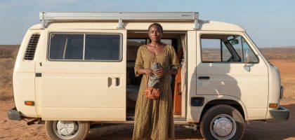 Vivre l’Afrique autrement : immersion culturelle et artisanat local lors d’un road trip en van